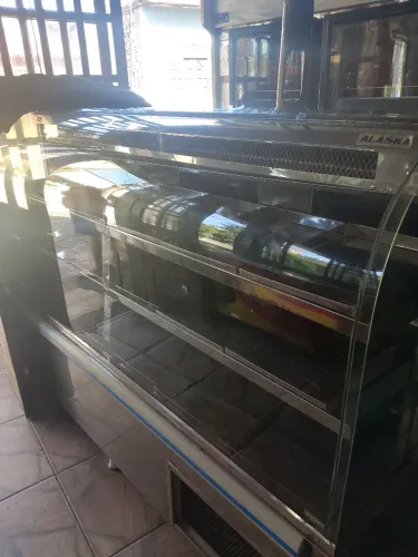 Balcão frigorífico.cinco portas. Para carne frangos e etc