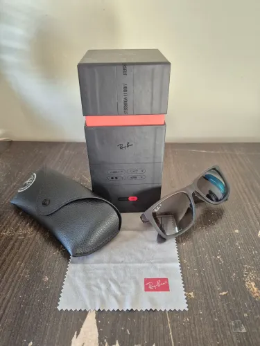 Ray-Ban Justin RB4165 Original Polarizado - Made in Italy - Completo
