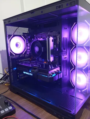 PC GAMER R7 5700x + 5060