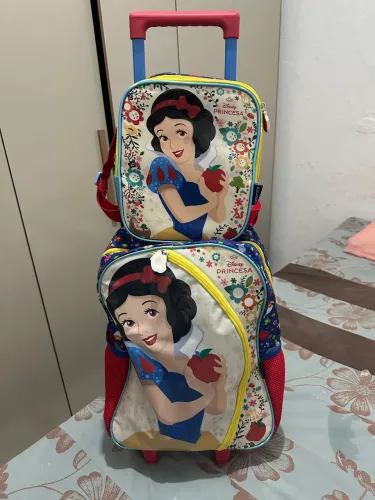 Vendo bolsa escolar de menina