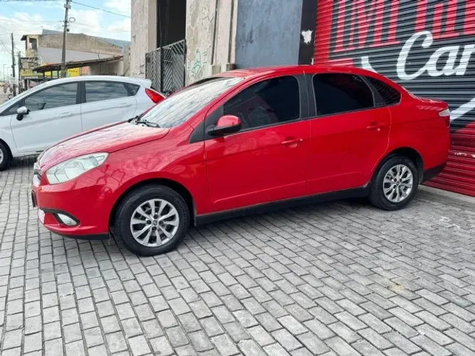 Fiat Grand Siena Attrac. 1.4 EVO F.flex 8V 2013