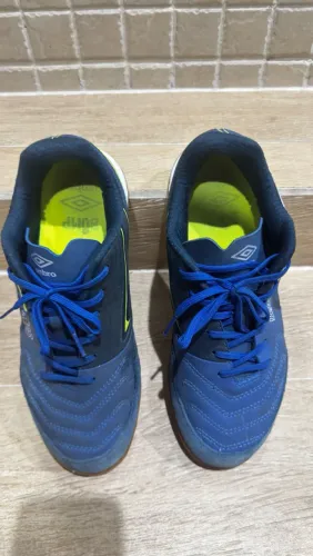 Chuteira Futsal Umbro Pro 5 Bump Club + meião Nike
