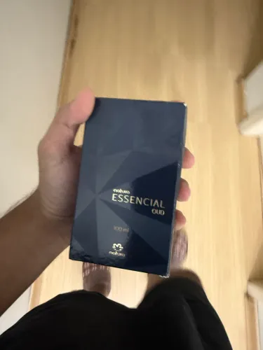 Perfume natura essencial oud