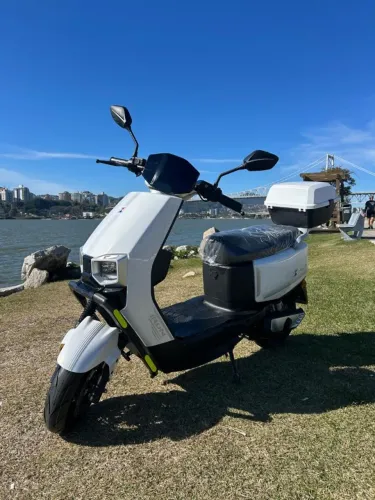 MOTO ELÉTRICA G15 1000W 105KM AUTONOMIA 200KG - 48X FINANCIAMENTO - USE ELECTRIC