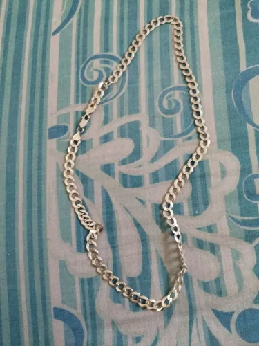 Vendo esse cordão de Prata 8m