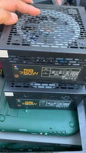 Fonte de computador 750w