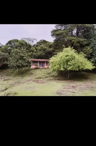 Chácara em condomínio fechado