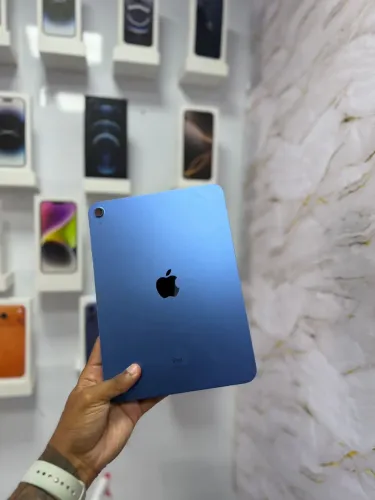 iPad 10 - 64GB ?2.099