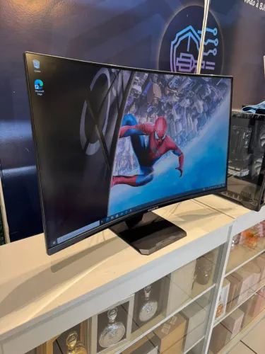 MONITOR GAMER GIGABYTE GS320C 32? CURVO | 165Hz | 1ms | FreeSync Premium