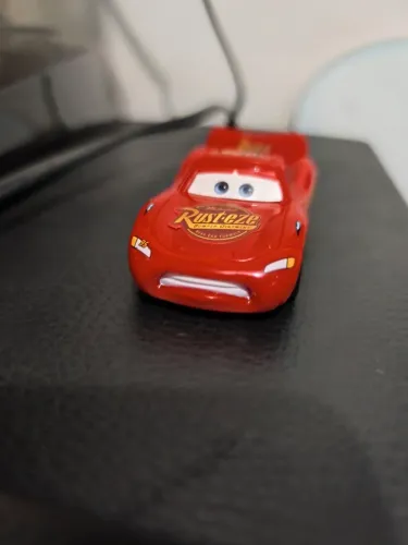 Miniatura relâmpago McQueen 