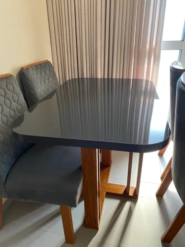 Mesa 4 cadeiras