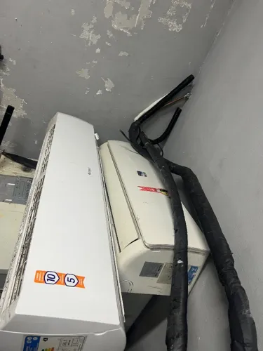 VENDO AR-CONDICIONADOS - EM PERFEITO FUNCIONAMENTO