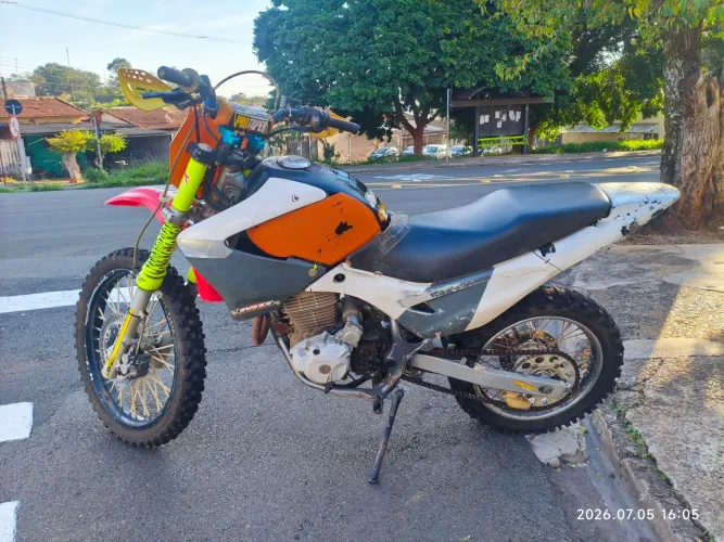 NX Falcon de trilha