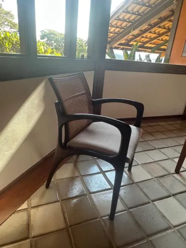 Duas Cadeiras Jader Almeida Dina