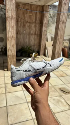 CHUTEIRA NIKE REACT GATO FUTSAL - TAMANHO 39