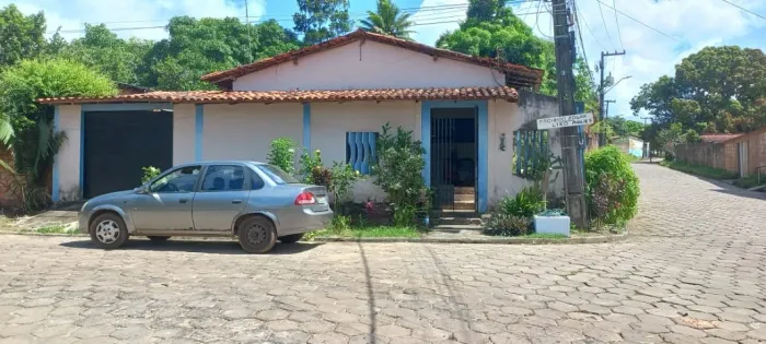 Casa à venda bairro Quebra Pote