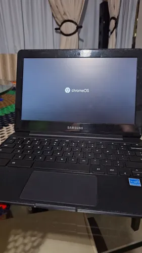 Chromebook Samsung Conservado | Bateria Boa | Rápido para Estudos