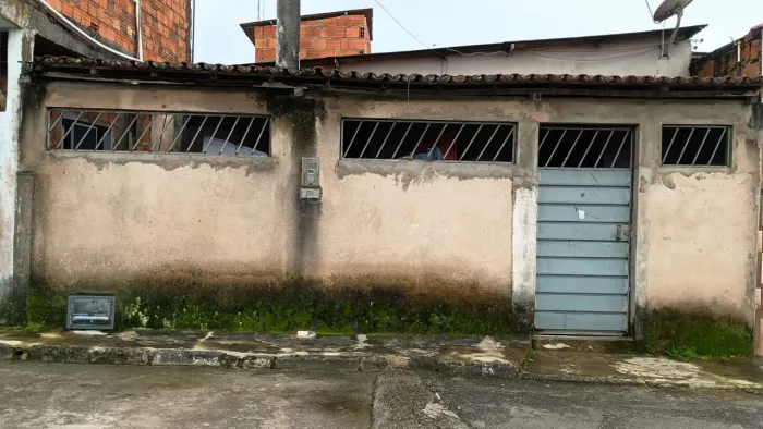 Casa a venda - Simões Filho