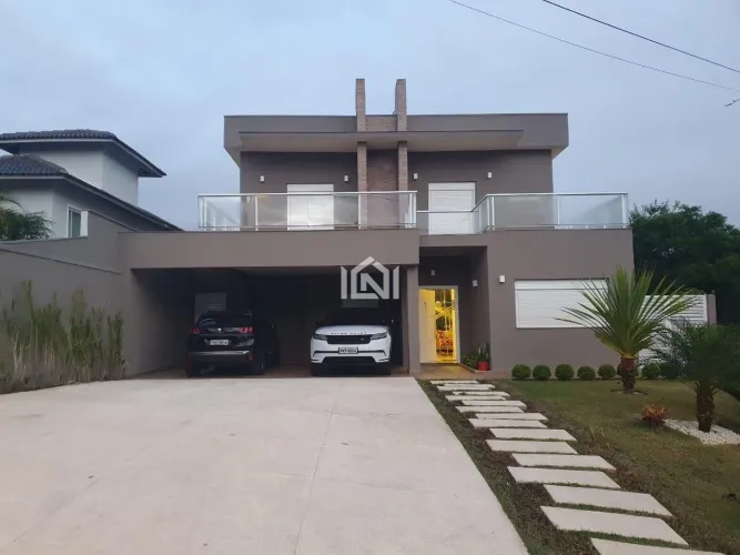 Casa à venda no condomínio Reserva Santa Maria