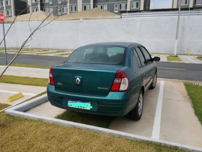 Renault Clio Sed. Authentique Hi-flex 1.0 16V 4P 2007