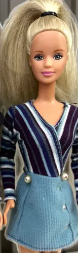 Barbie Pretty in Plaid 1998 loira 