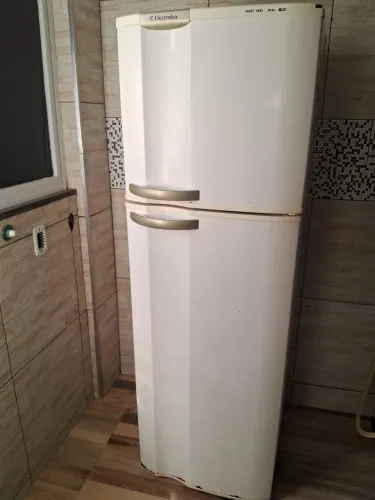Geladeira Electrolux Frost Free 