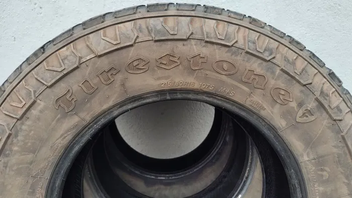 Pneus 215/80 r16