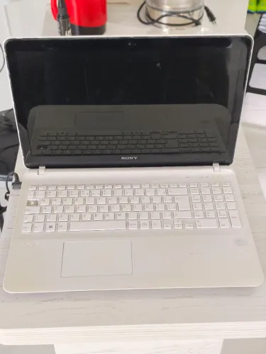 Notebook Sony VAIO Fit 15 Branco - Intel Core i5 / 8GB RAM