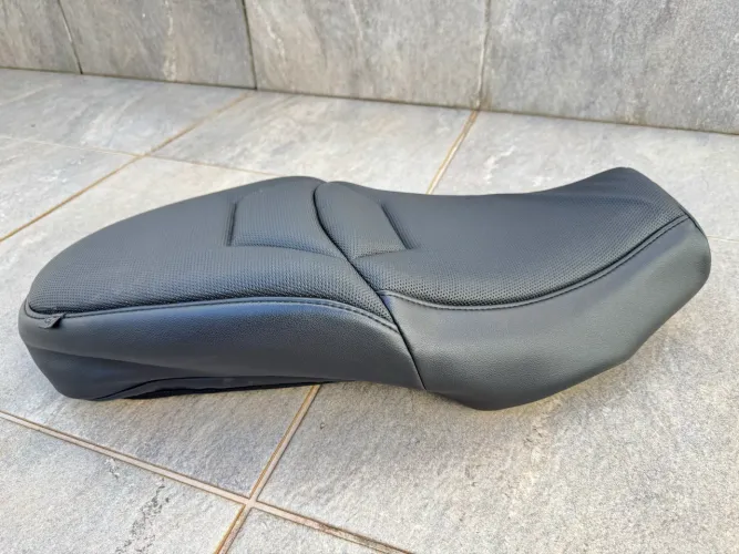 Capa GV bancos BMW F 850 GS