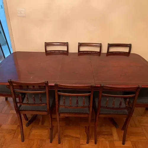 Mesa De Jantar Antiga Extensível Estilo Inglês Com 6 Cadeiras Em Madeira Nobre