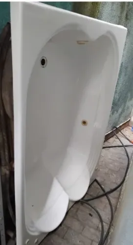banheira de hidromassagem com bomba