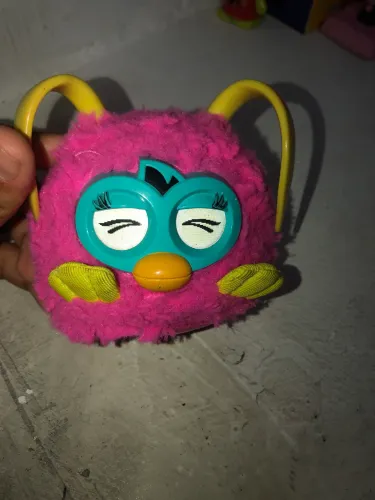 Furby importado marca party rockers 2012