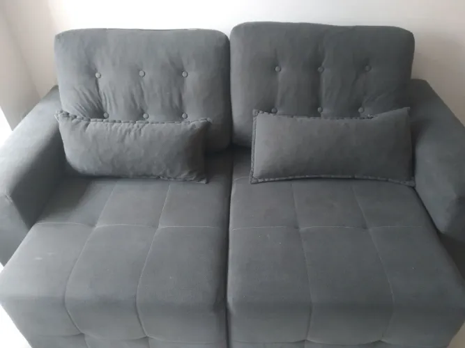 Sofá  boas condições.  Semi novo