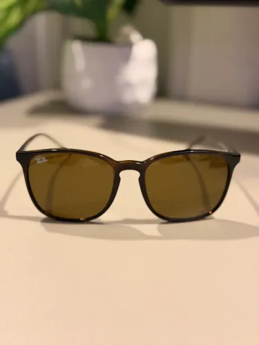 Oculos de Sol Rayban RB 4387 Marrom