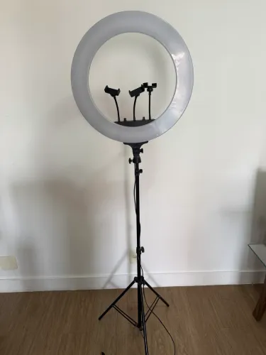 Ring Light Profissional 18 Grande / Iluminação Premium para Conteúdo, Estúdio e Lives