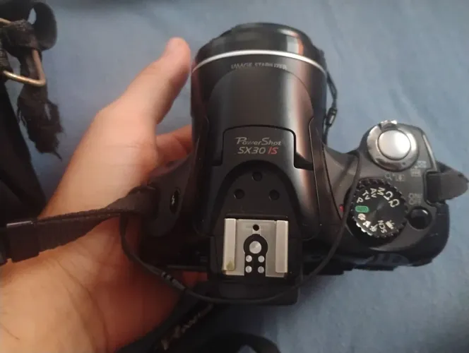 Canon PowerShot SX30 IS - Zoom Óptico 35x - Completa