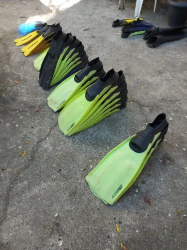 17 pares de Nadadeira ( Sea Sub, Cressi sub, Mares )