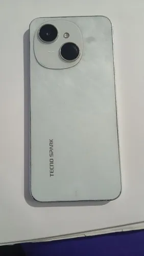Celular Tecno Spark go 1
