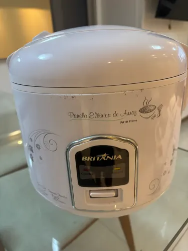 Panela Elétrica de Arroz Britânia PA10 Prime 220V - Usada