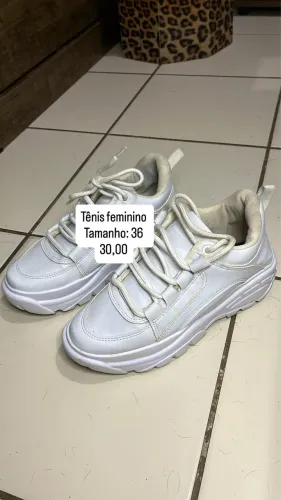 Tênis feminino