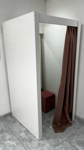 ARARAS E PROVADOR DE LOJA