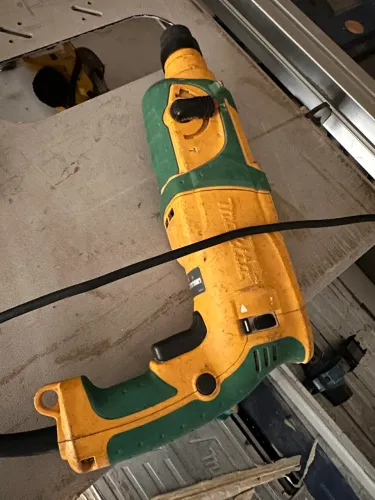 Furadeira Martelete Makita