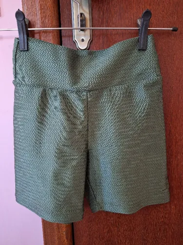 Short Magia do Mar Verde