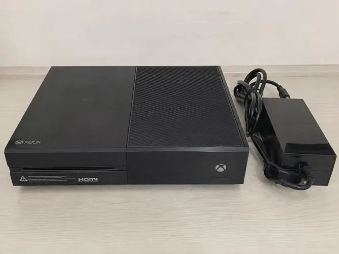 Xbox one com fonte original funcionando perfeitamente 