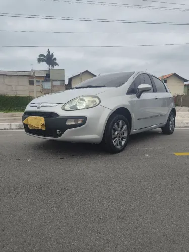 Fiat Punto Attractive 1.4 Fire Flex 8V 5P 2014