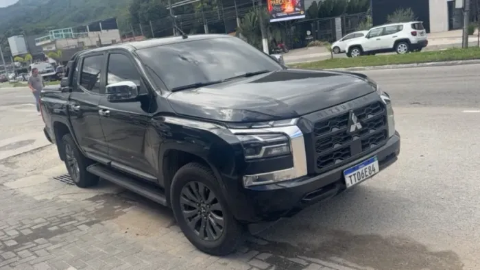 Mitsubishi TRITON HPE 2.4 CD 4X4 TB Diesel Aut. 2026