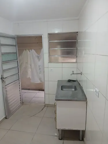 Alugo casa Jd Kagohara