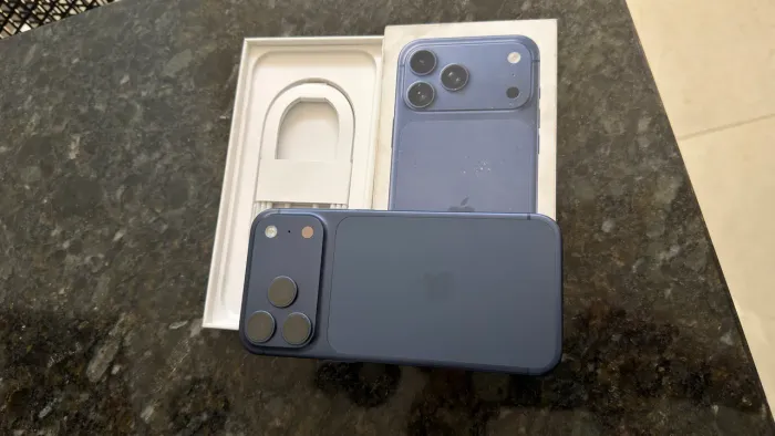 Título: iPhone 17 Pro Max 256GB - Impecável - Na Caixa Original - Saúde da Bateria 100%