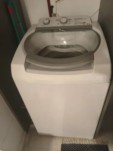Vendo máquina de lavar roupas, 9kg