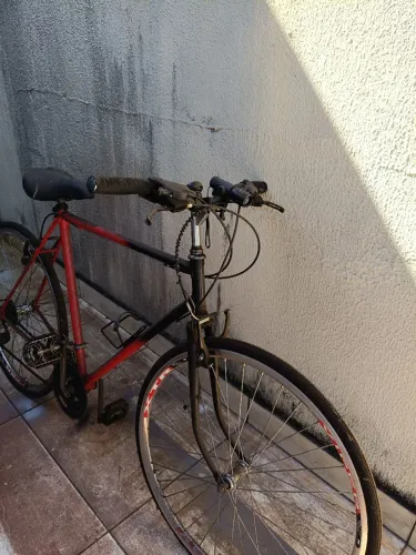 Bicicleta Urbana - Aro 26 - Equipada e Pronta para Uso